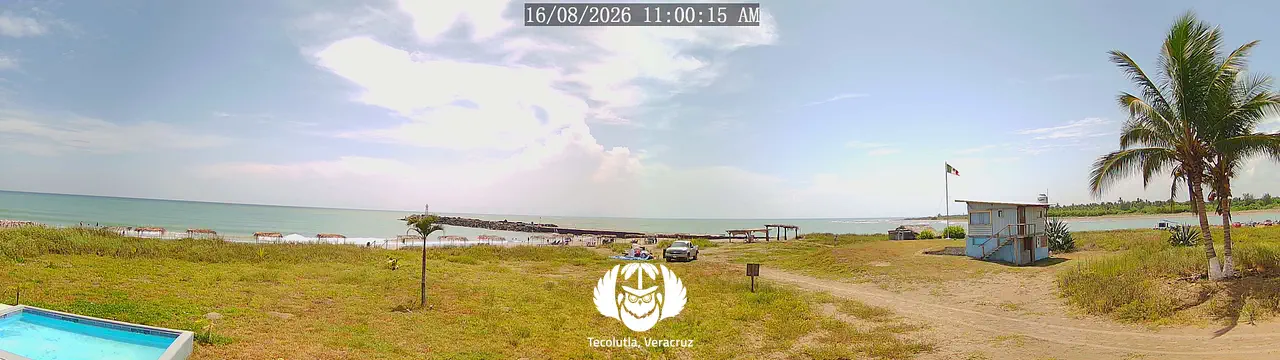Panoramic view of the beach and breakwaters from Casa Arena, in Tecolutla, Veracruz.