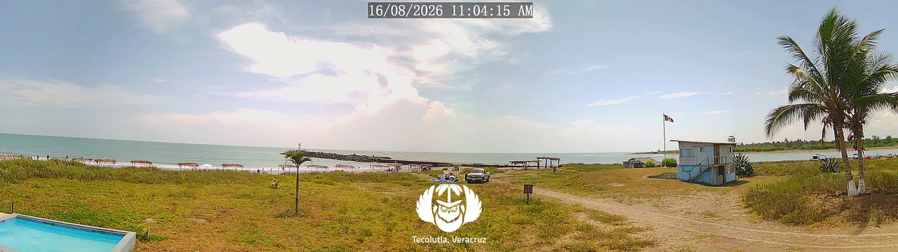 Panoramic view of the beach and breakwaters from Casa Arena, in Tecolutla, Veracruz.