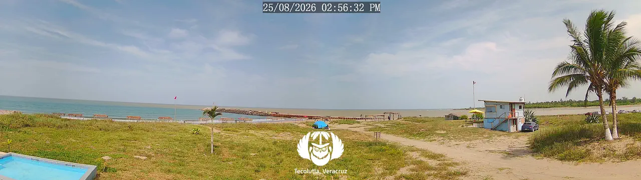 Panoramic view of the beach and breakwaters from Casa Arena, in Tecolutla, Veracruz.