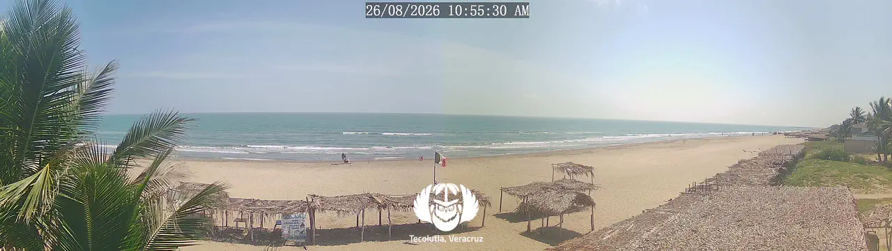 Panoramic view of the beach from the Hotel Coco Loco, in Tecolutla, Veracruz.
